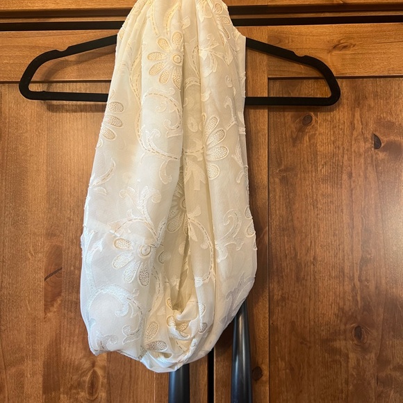 Chiffon Scarf, circular 42” diameter - Picture 4 of 9